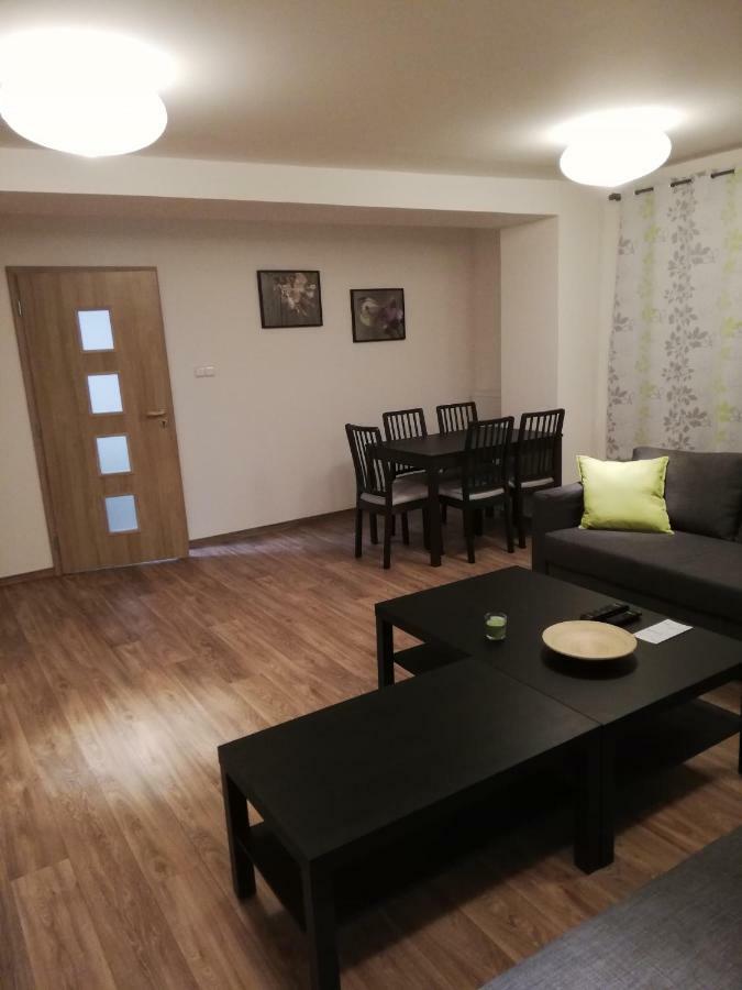 Apartmany Pod Divadlem Znojmo Luaran gambar