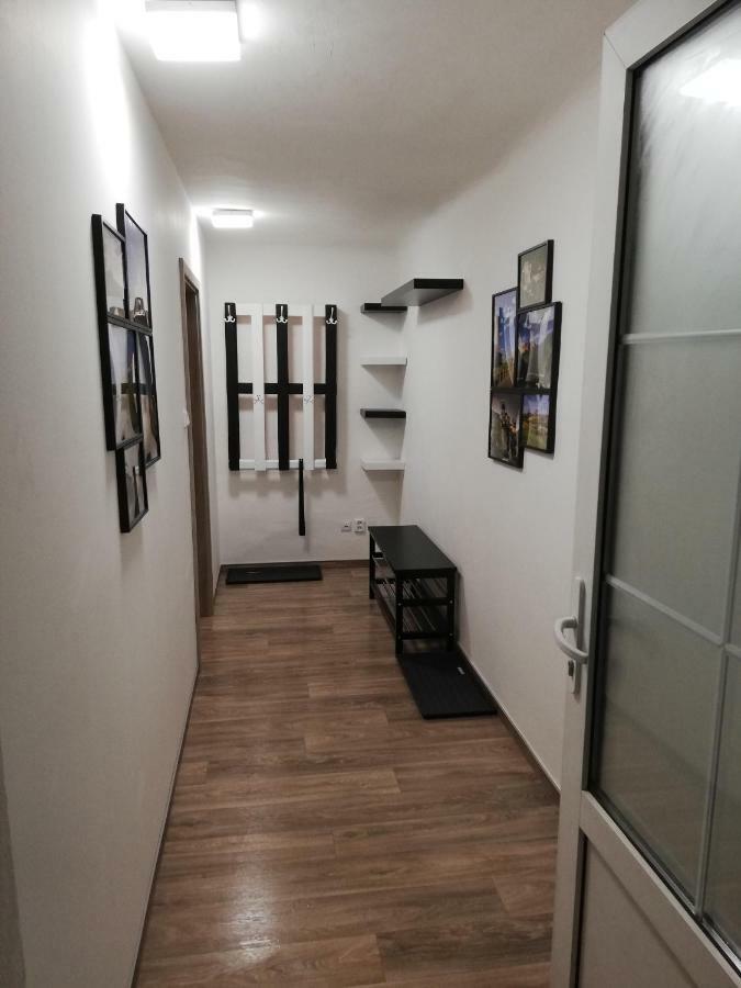 Apartmany Pod Divadlem Znojmo Luaran gambar