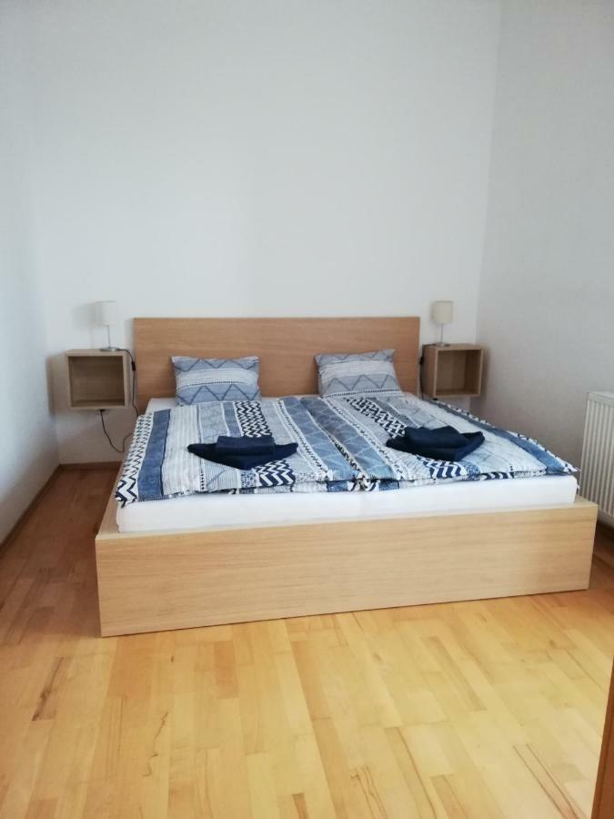 Apartmany Pod Divadlem Znojmo Luaran gambar