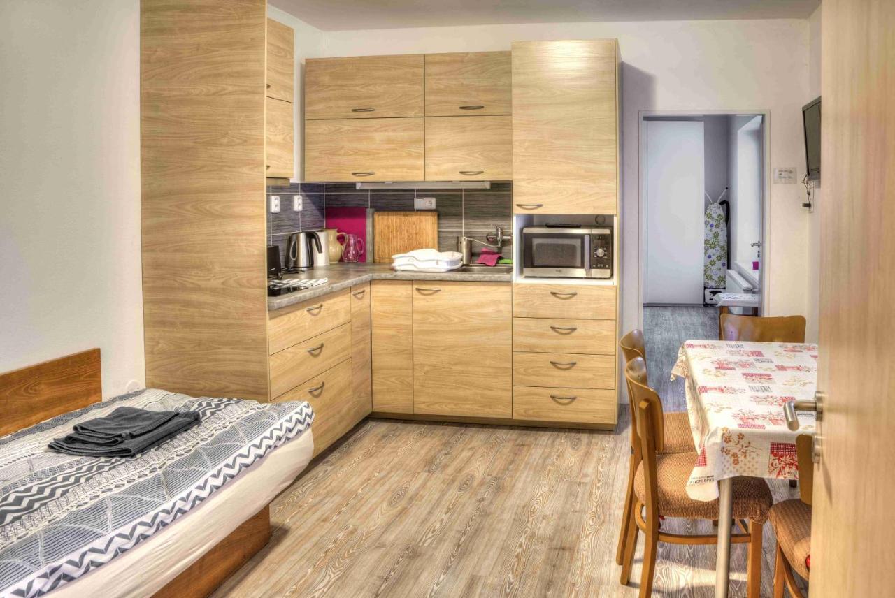 Apartmany Pod Divadlem Znojmo Luaran gambar